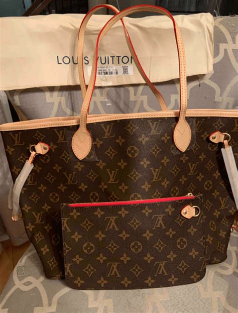 inside of a fake louis vuitton bag|knockoff louis vuitton bags.